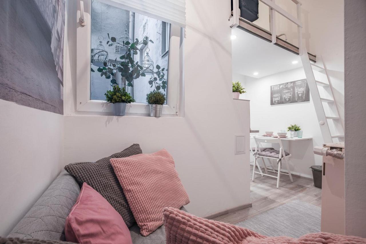 D'Crown Residences Budapest Bagian luar foto
