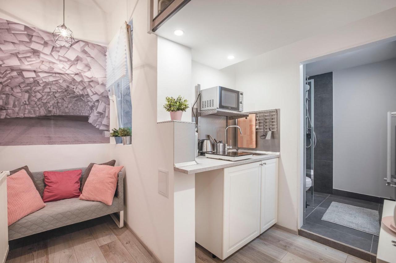 D'Crown Residences Budapest Bagian luar foto