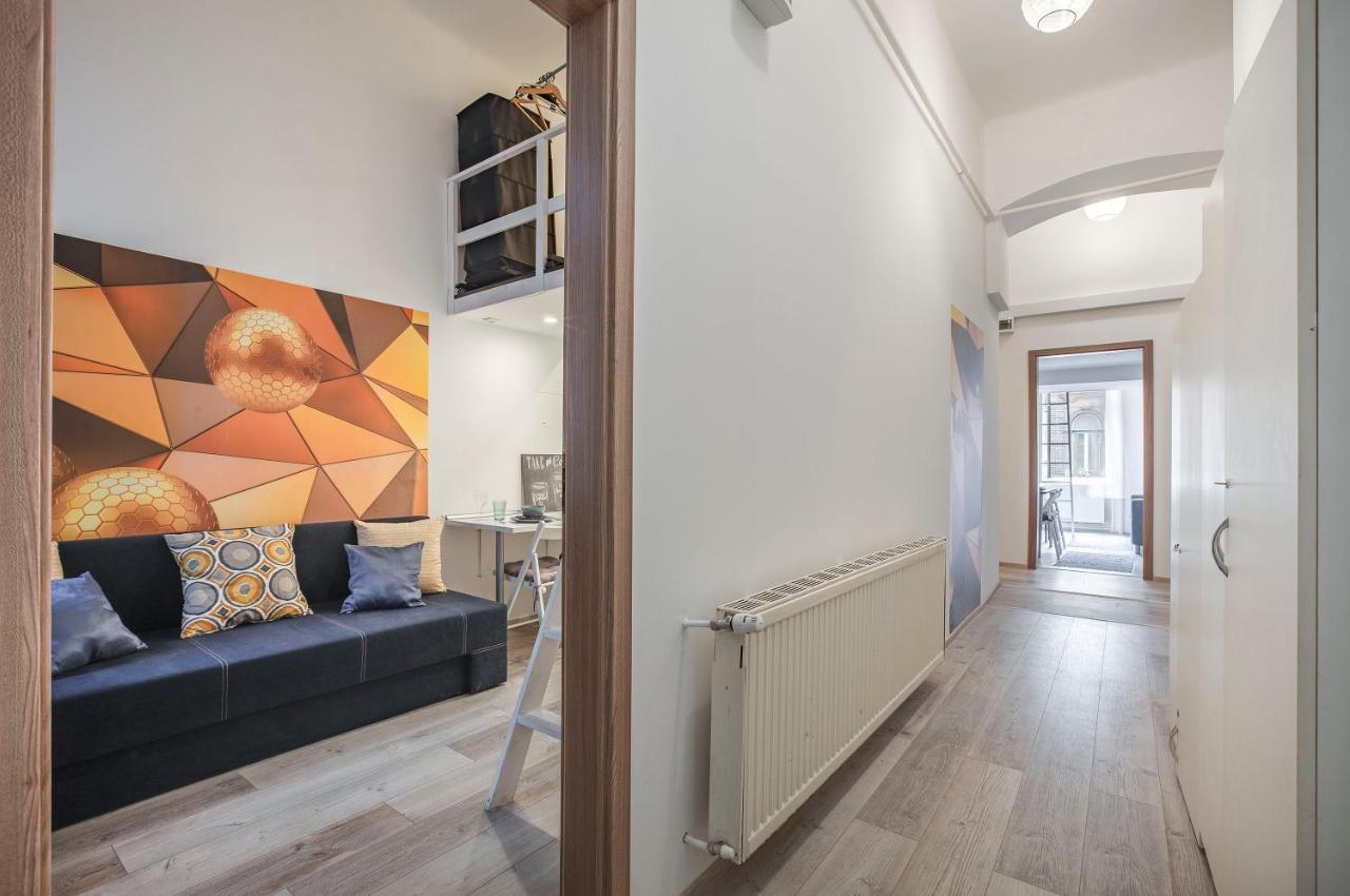 D'Crown Residences Budapest Bagian luar foto