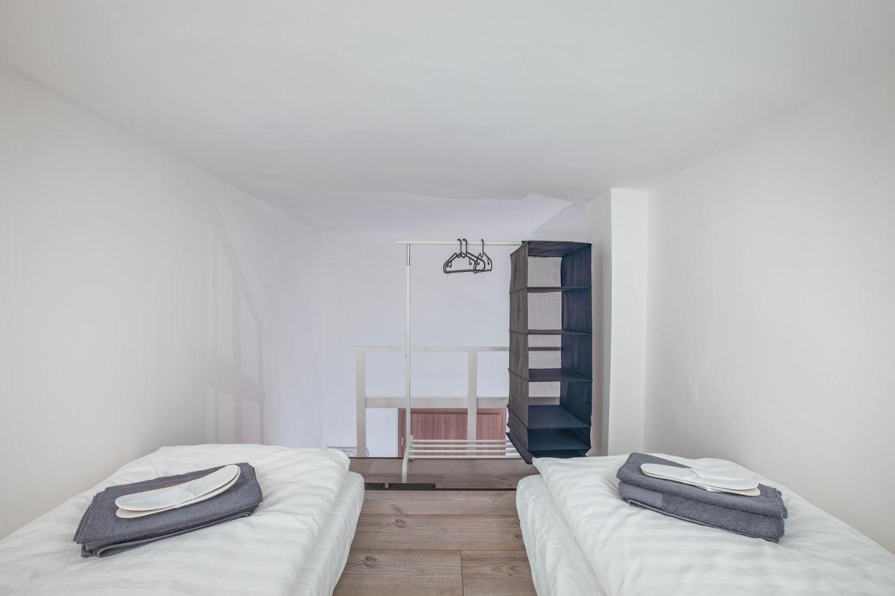 D'Crown Residences Budapest Bagian luar foto