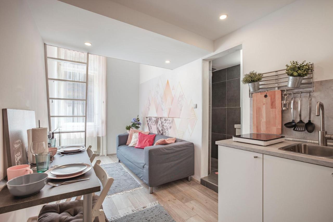D'Crown Residences Budapest Bagian luar foto