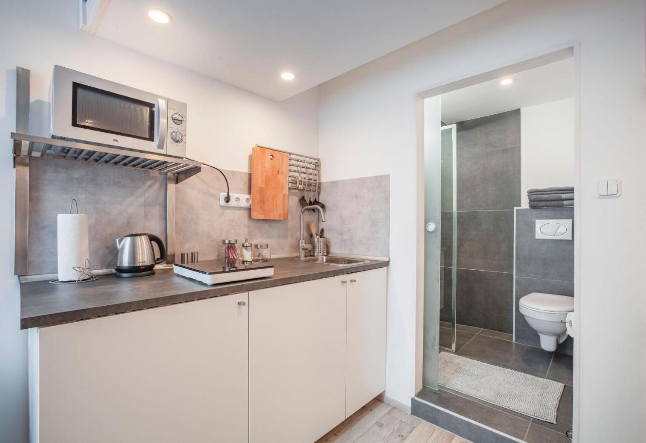D'Crown Residences Budapest Bagian luar foto