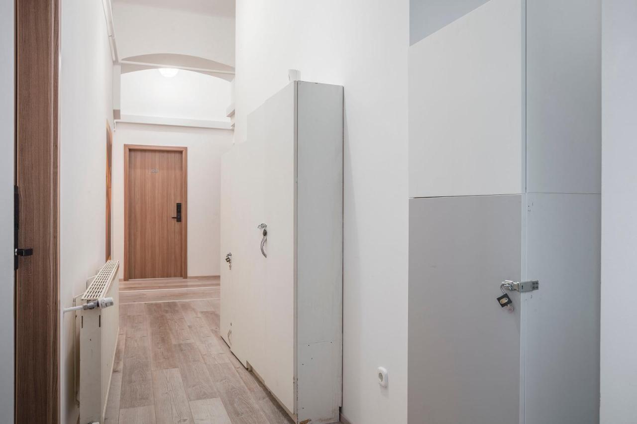 D'Crown Residences Budapest Bagian luar foto