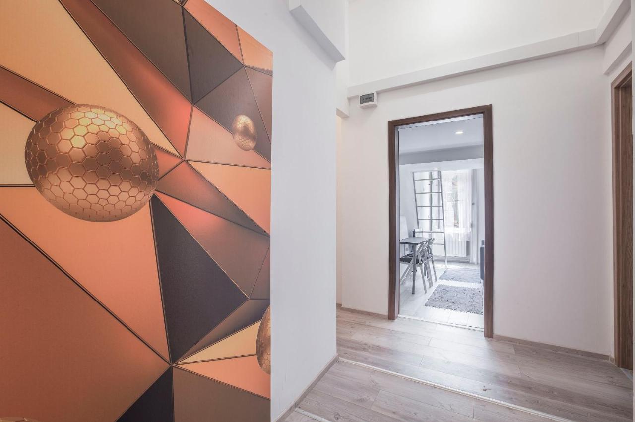 D'Crown Residences Budapest Bagian luar foto