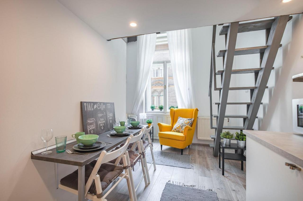 D'Crown Residences Budapest Bagian luar foto