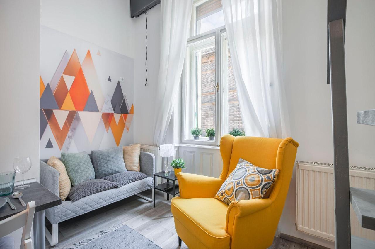 D'Crown Residences Budapest Bagian luar foto