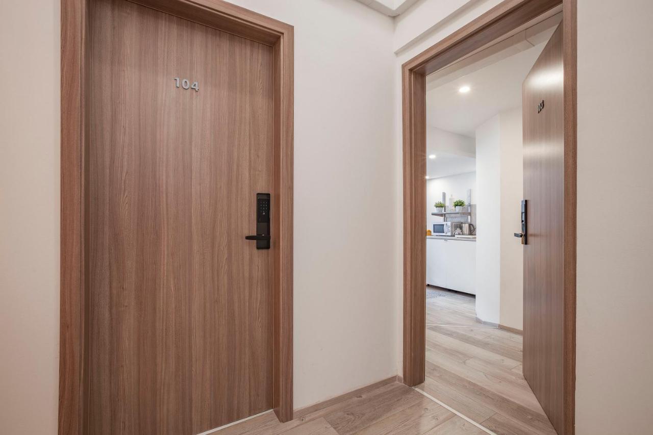 D'Crown Residences Budapest Bagian luar foto